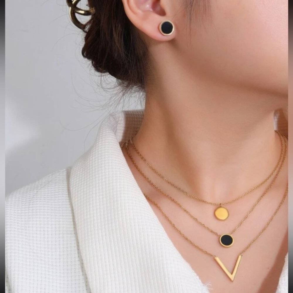 Gold plated layered necklace set